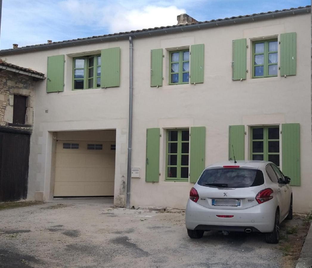 Suite De Charme Dans Une Maison Charentaise Cozes Eksteriør bilde